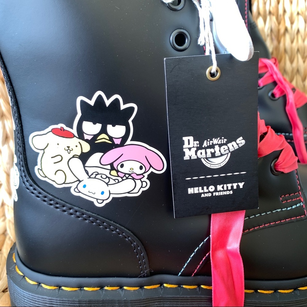 New Hello Kitty & Friends x Dr. Martens Jadons - Picture 3 of 11